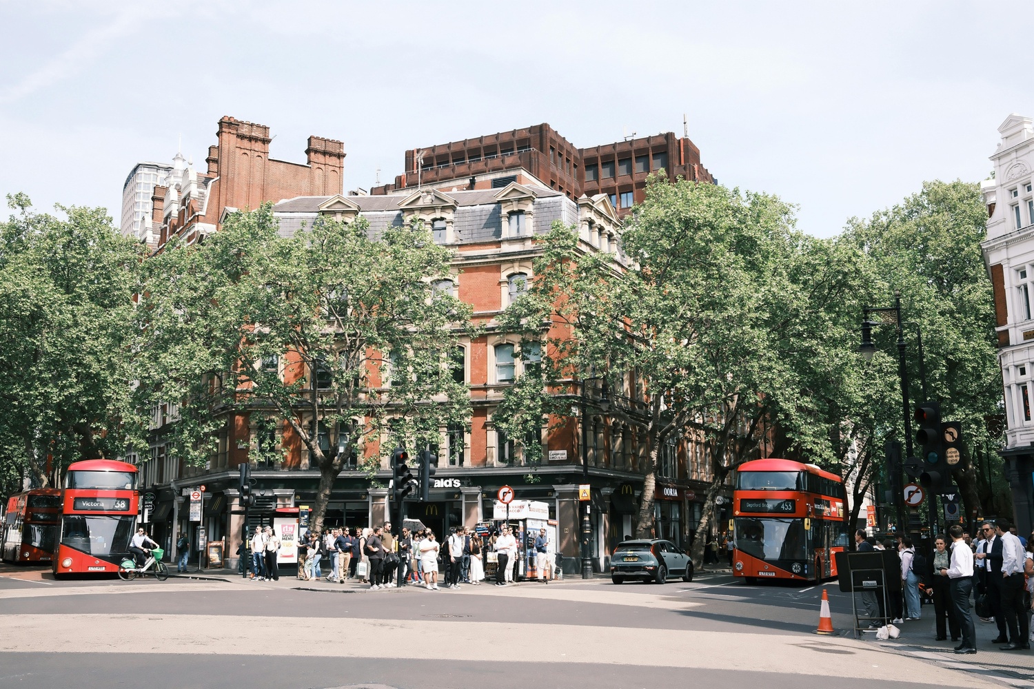 London streets in the summer